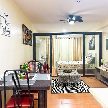 Affordable One Bedroom Condo In One Oasis 1726 카가얀드오로 외부 사진